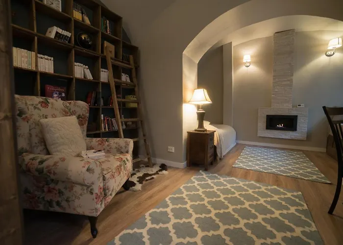 Colonial Ultra Center Apartment